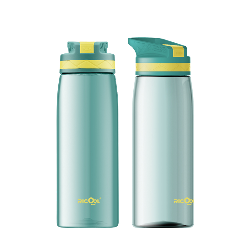 Luke · Ricool 750ML - Plastic Water Bottle with Sports Cap